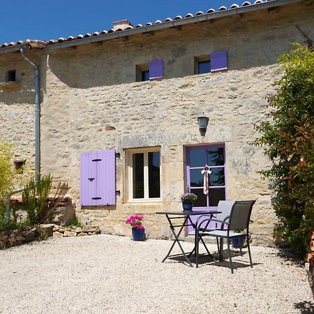 Gite Rural La Maison Mauve Ventouse المظهر الخارجي الصورة