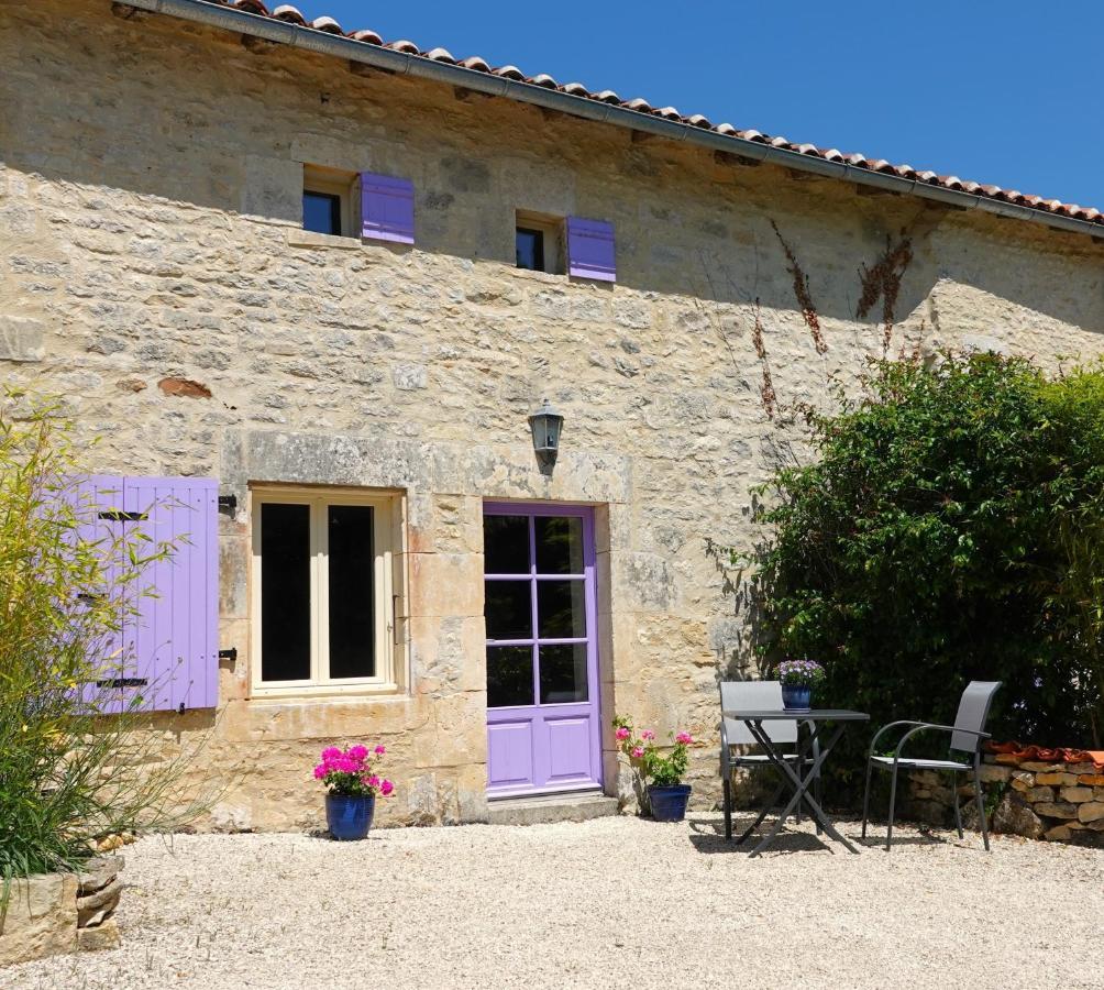Gite Rural La Maison Mauve Ventouse المظهر الخارجي الصورة