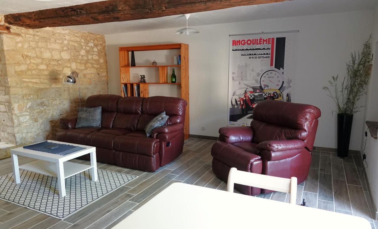 Gite Rural La Maison Mauve Ventouse المظهر الخارجي الصورة