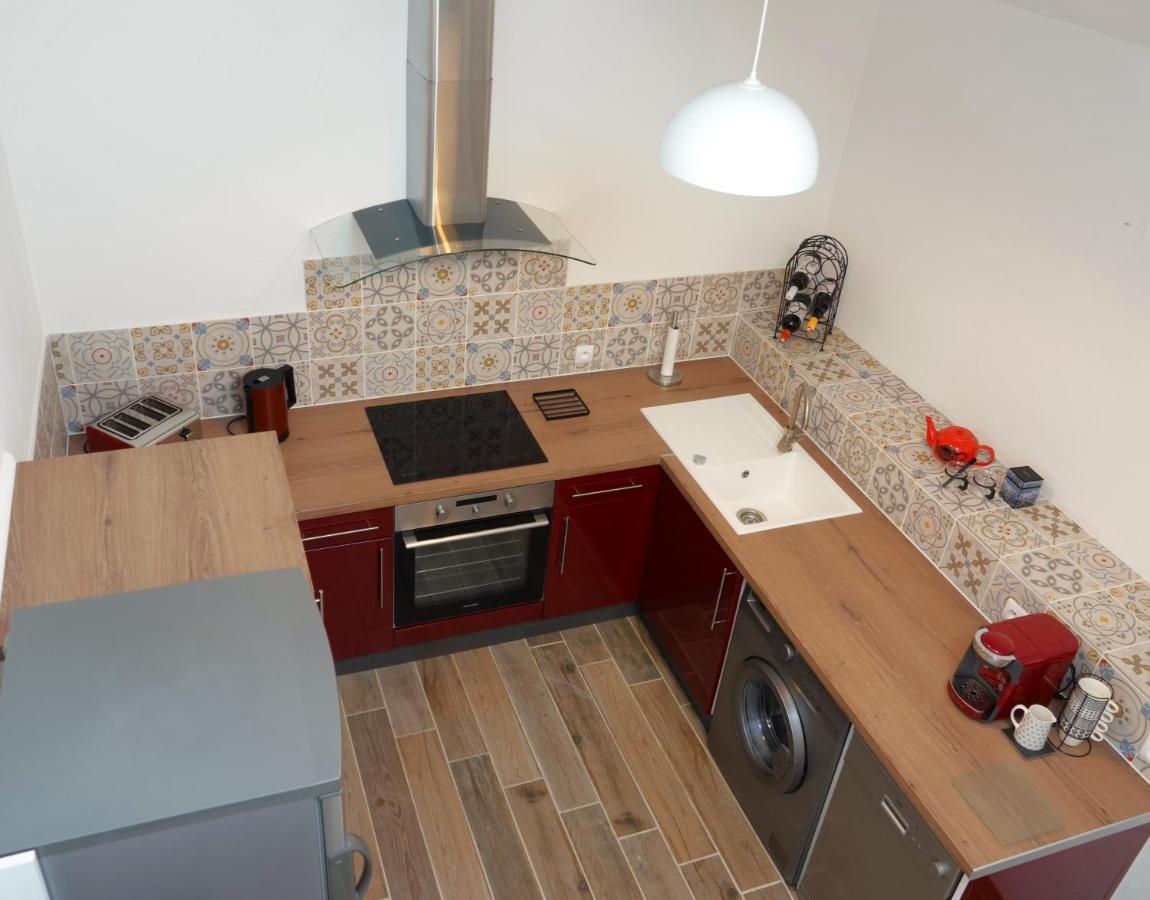 Gite Rural La Maison Mauve Ventouse المظهر الخارجي الصورة